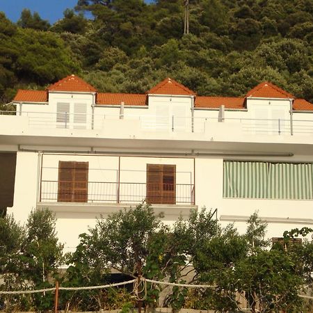 Apartments By The Sea Ubli, Lastovo - 8354 Uble Ngoại thất bức ảnh