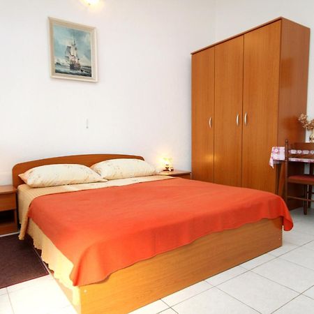 Apartments By The Sea Ubli, Lastovo - 8354 Uble Phòng bức ảnh