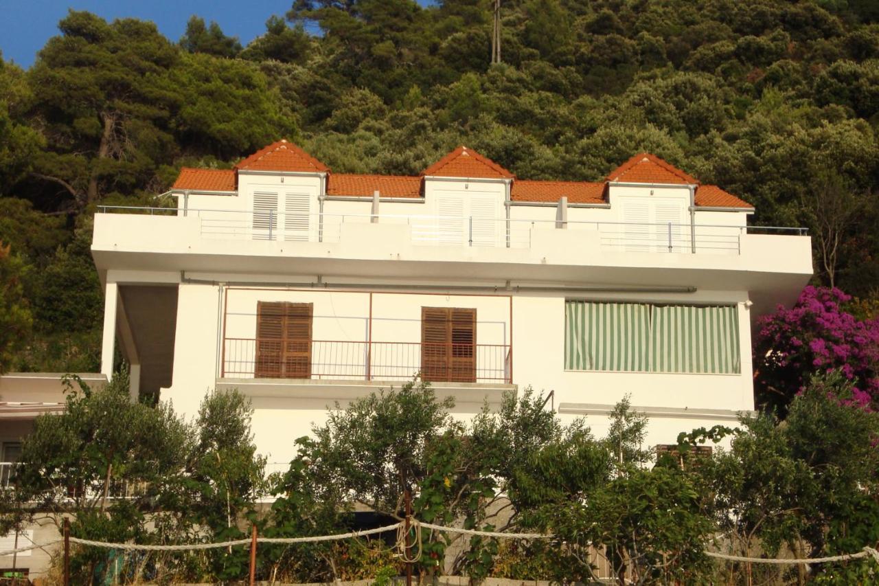 Apartments By The Sea Ubli, Lastovo - 8354 Uble Ngoại thất bức ảnh