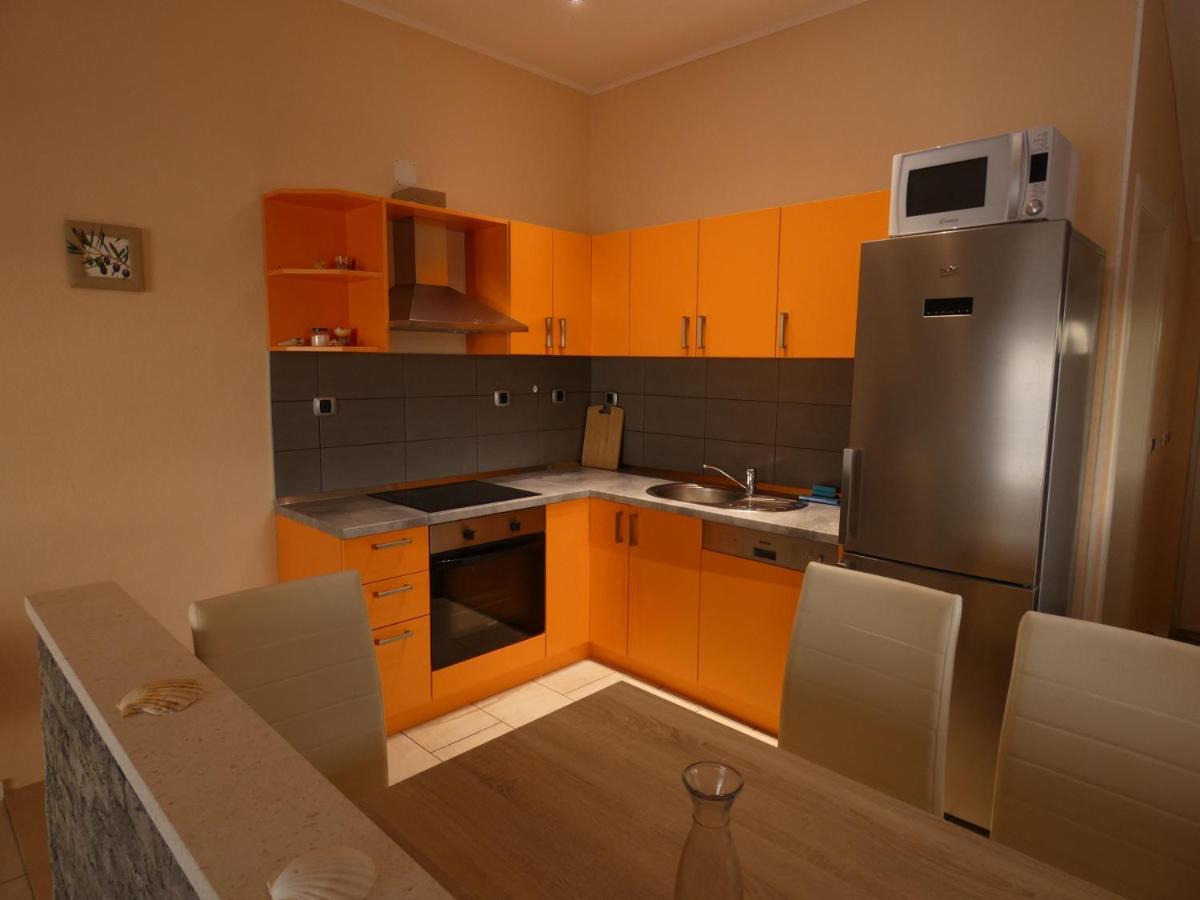 Apartments By The Sea Ubli, Lastovo - 8354 Uble Ngoại thất bức ảnh
